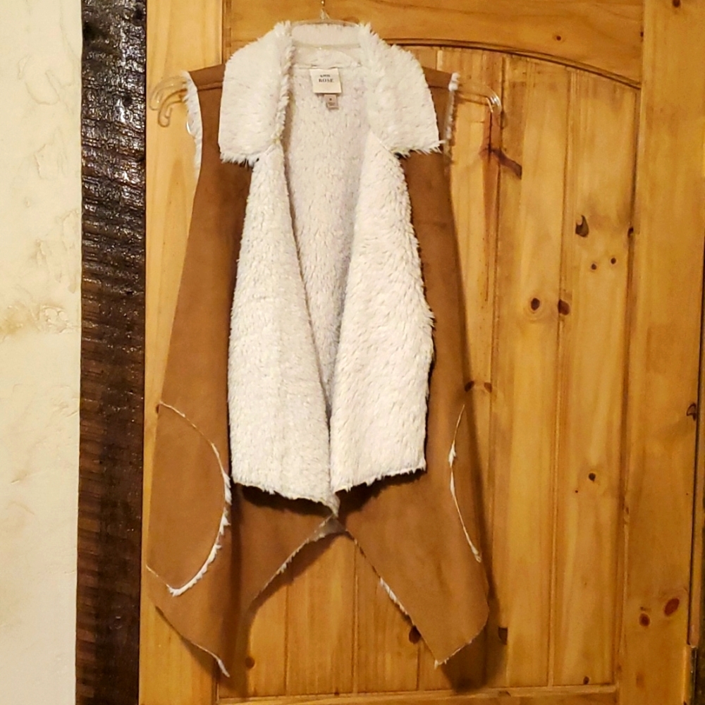 Knox Rose vest